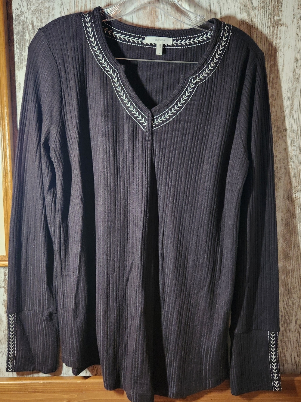 Maurices Black Ribbed Long Sleeve Top V-Neck with White Embroidered Trim Large